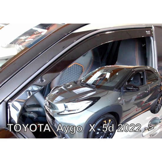 TOYOTA AYGO X 5D 2022+ ​ΖΕΥΓΑΡΙ ΑΝΕΜΟΘΡΑΥΣΤΕΣ ΑΠΟ ΕΥΚΑΜΠΤΟ ΦΙΜΕ ΠΛΑΣΤΙΚΟ HEKO - 2 ΤΕΜ. Ανεμοθραύστες